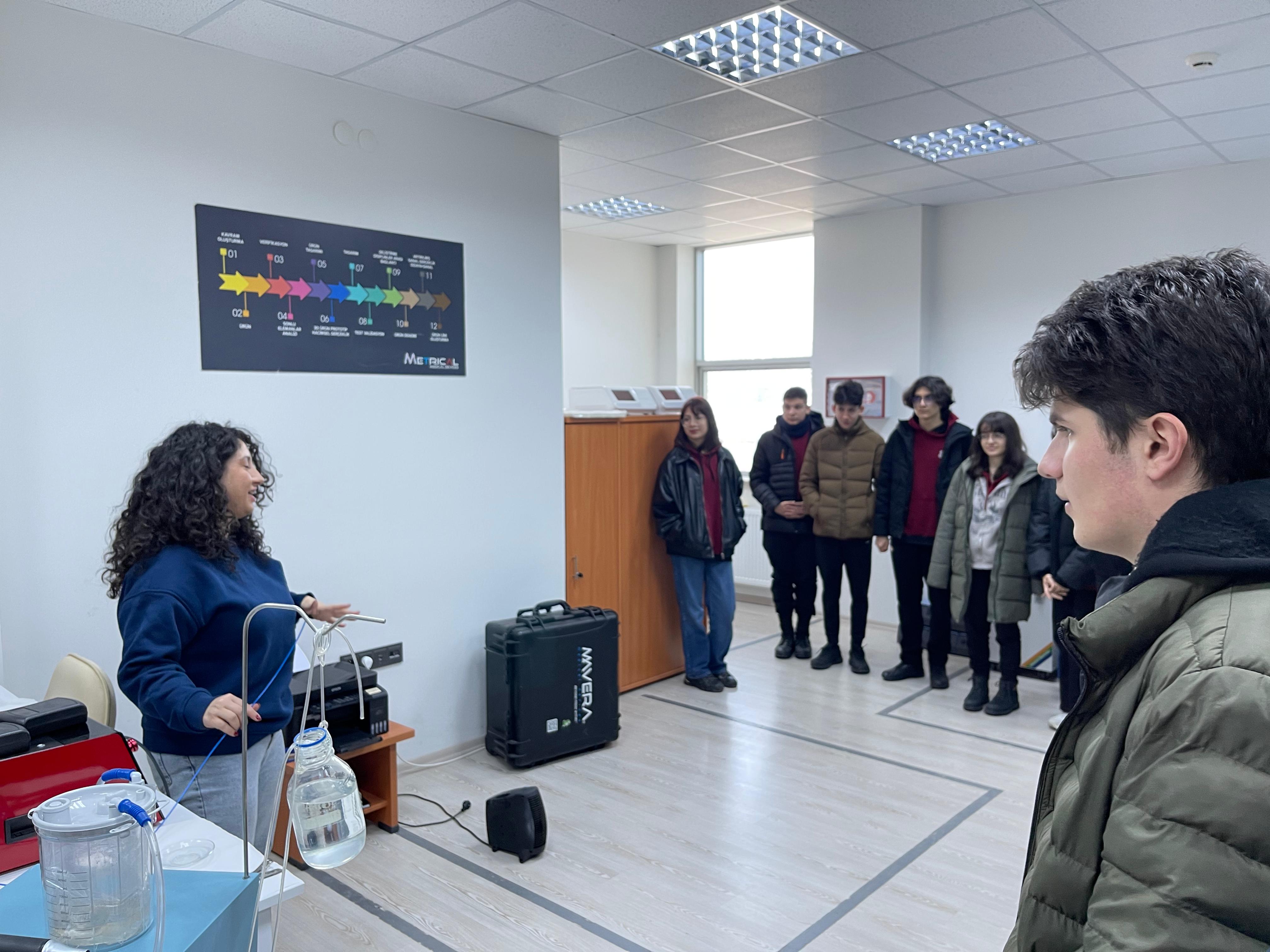 Sivas Fen Lisesi öğrencileri Cumhuriyet Teknokent’i ziyaret etti.