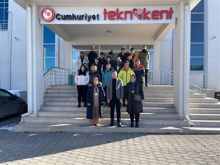 Sivas MBA Okulları'ndan Lise Öğrencileri Cumhuriyet Teknokent’i Ziyaret Etti.