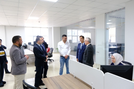 Sivas Valisi Dr. Yılmaz Şimşek’ten Cumhuriyet Teknokent’e Ziyaret