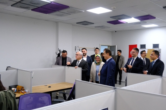 Sivas Valisi Dr. Yılmaz Şimşek’ten Cumhuriyet Teknokent’e Ziyaret